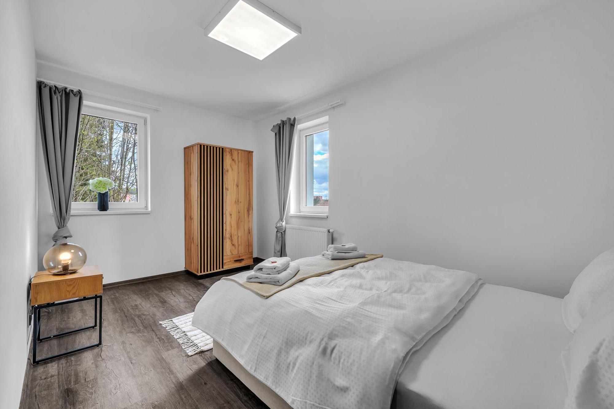 Hotel U Krale Jiriho Stráž pod Ralskem エクステリア 写真
